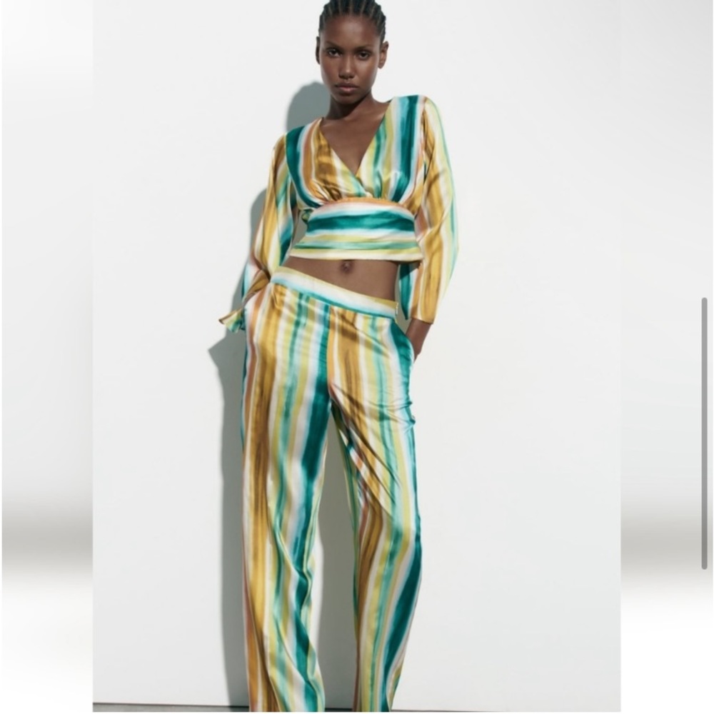 ZARA - new satin set striped top and bottom - Picture 4 of 4